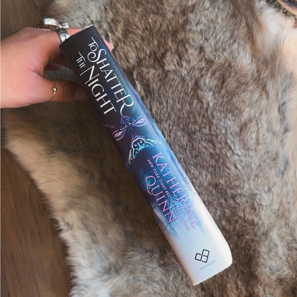 🦇𝚃𝚘 𝚂𝚑𝚊𝚝𝚝𝚎𝚛 𝚃𝚑𝚎 𝙽𝚒𝚐𝚑𝚝🦇 - Picture 4 of 8